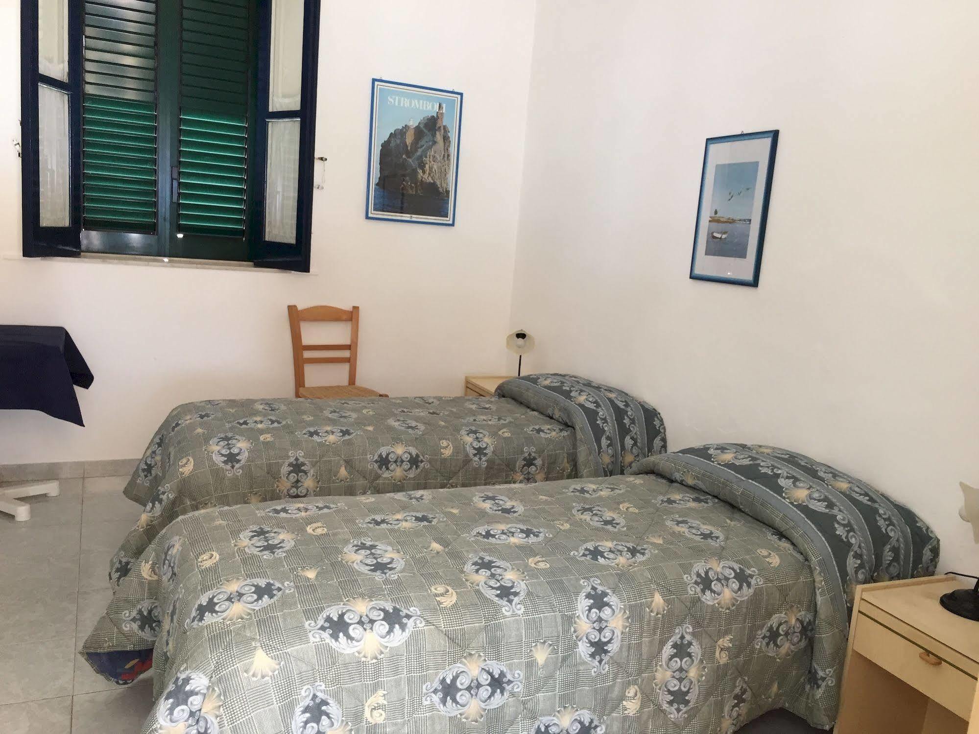 Pensione La Nassa Stromboli Buitenkant foto